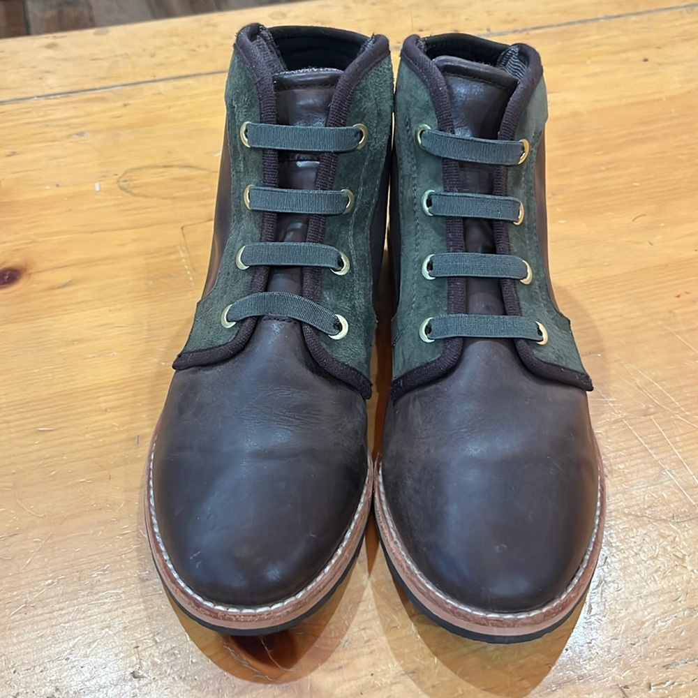 AHNU booties leather women’s size 7.5